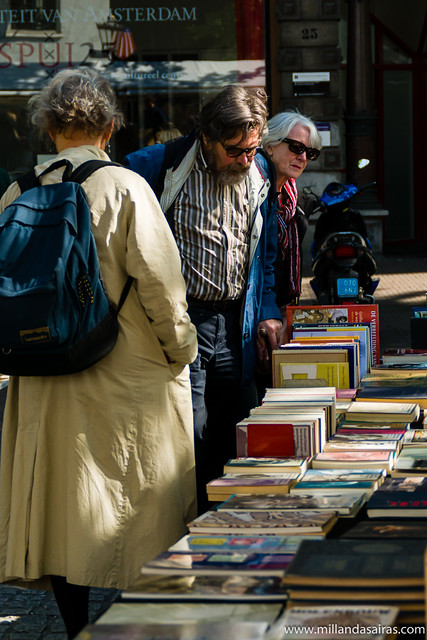 Mercado de libros y arte de la plaza Spui