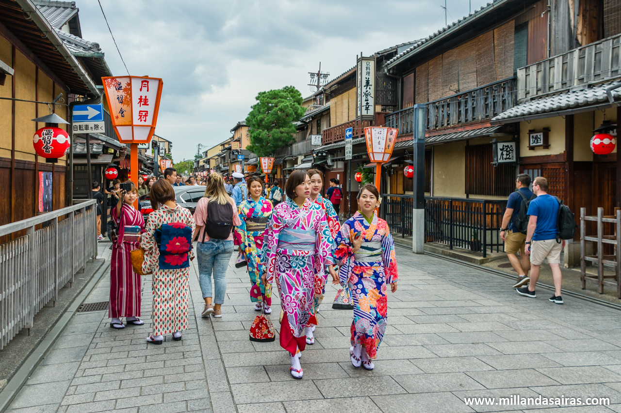 Hanamikoji-dori, en Gion, Kyoto